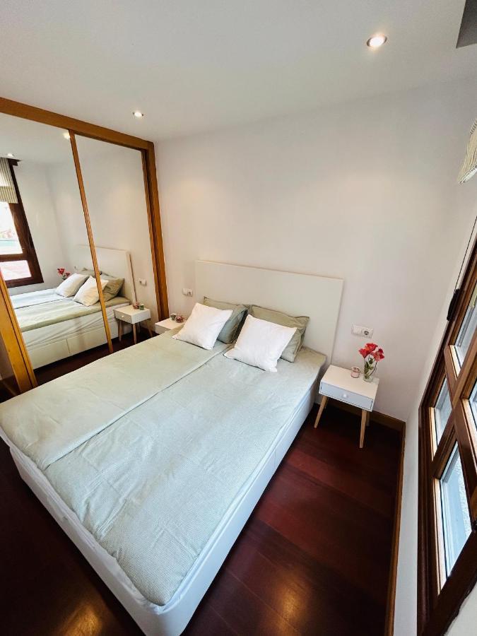 Yalta Apartments Gijon Exterior photo